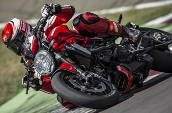 Ducati Monster 1200 R 2017 - Bild 86 Ducati Monster 1200 R 2017 - Bild 86